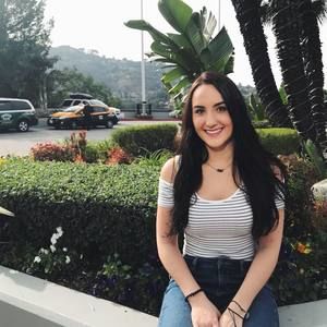 Meet your Posher, Nicolette